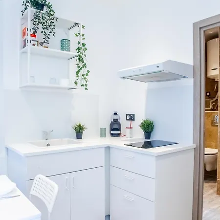 Proximité Centre/fac Au Calme Avec Vue Appartement Toulon